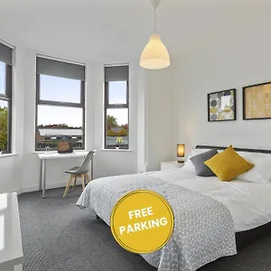  Apartment River United Kingdom