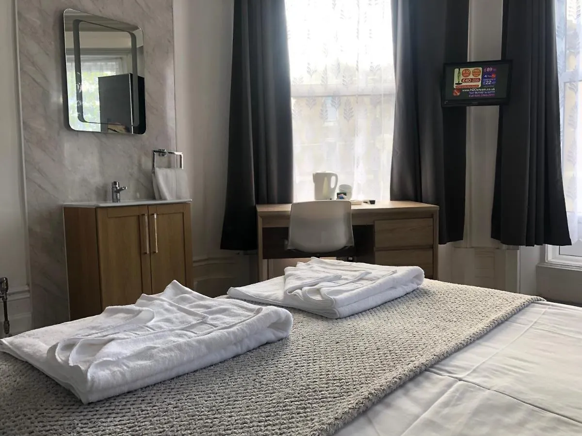 Capital One Hotel 본머스